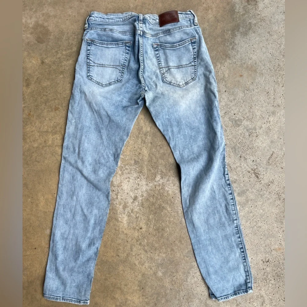 Dark washed Hollister skinny advanced stretch jeans